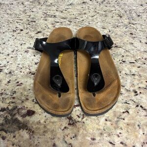 Birkenstock Gizeh Black Patent Leather Sandals